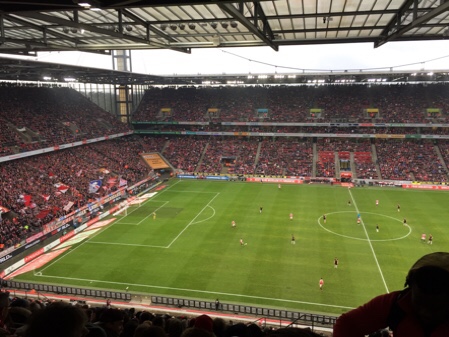 1fcケルン ラインエネルギースタジアム ロボットやサッカーや日常のブログ